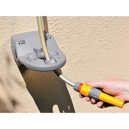 Hozelock 2392 Universal Hose Reel Guide and Corner Bracket Hozelock - Town Tools