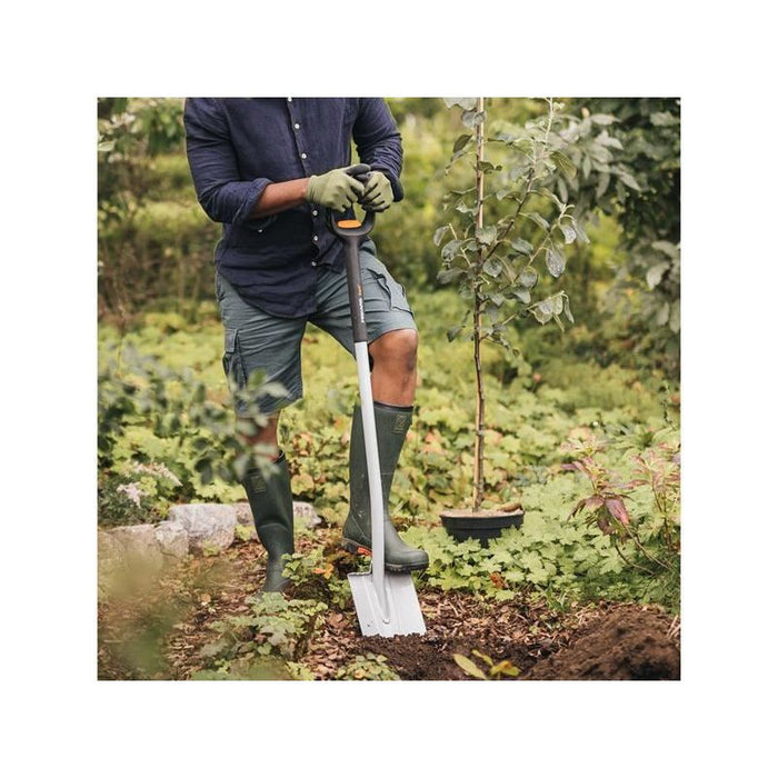 Fiskars Xact™ Telescopic Pointed Spade Fiskars - Town Tools