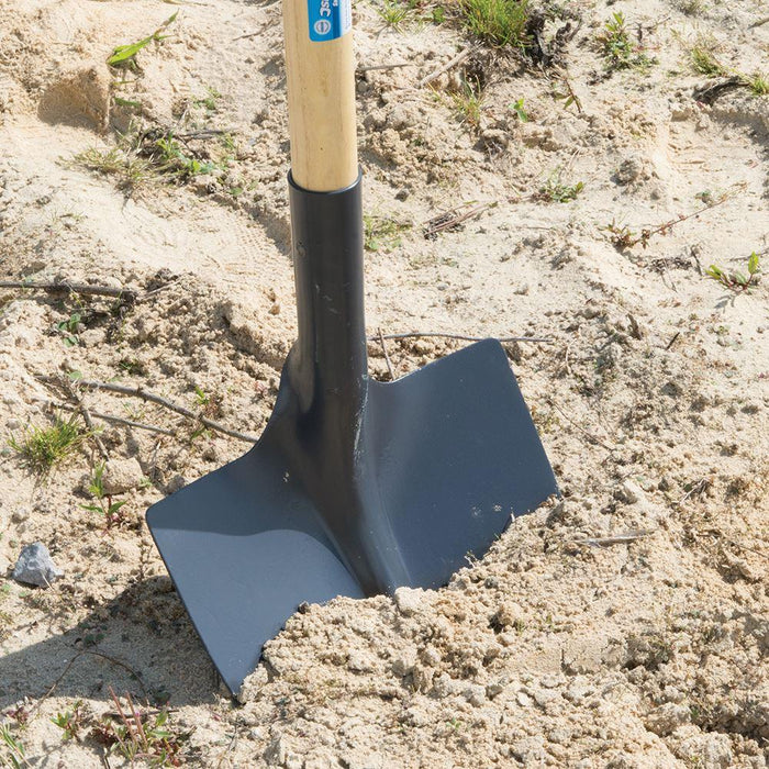 Silverline Round-Mouth Spade 1100mm Silverline - Town Tools 